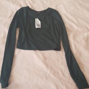 Long sleeve crop top